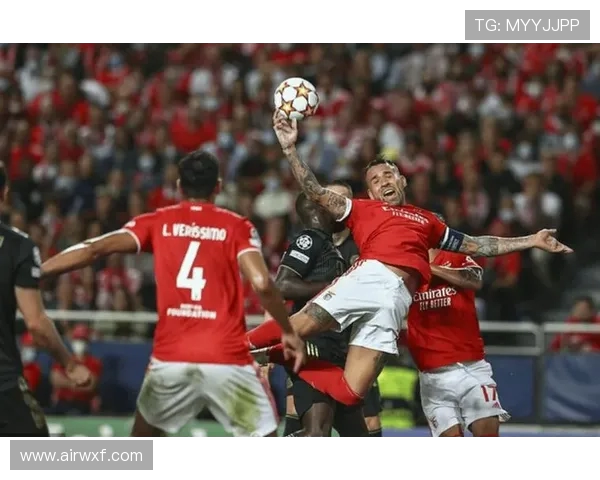 施坦尼斯对阵本菲卡的精彩较量揭示足球战术与球队风格的碰撞