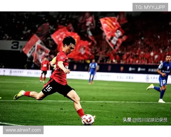 重磅专题：成都足球队如何实现反击战术的全面革新与发展