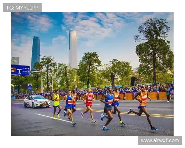 南京城市马拉松精彩点评街舞队速度表现引人瞩目
