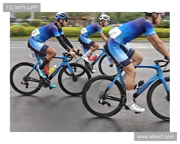 广州飞盘队在极限运动会中的默契配合与精彩表现分析